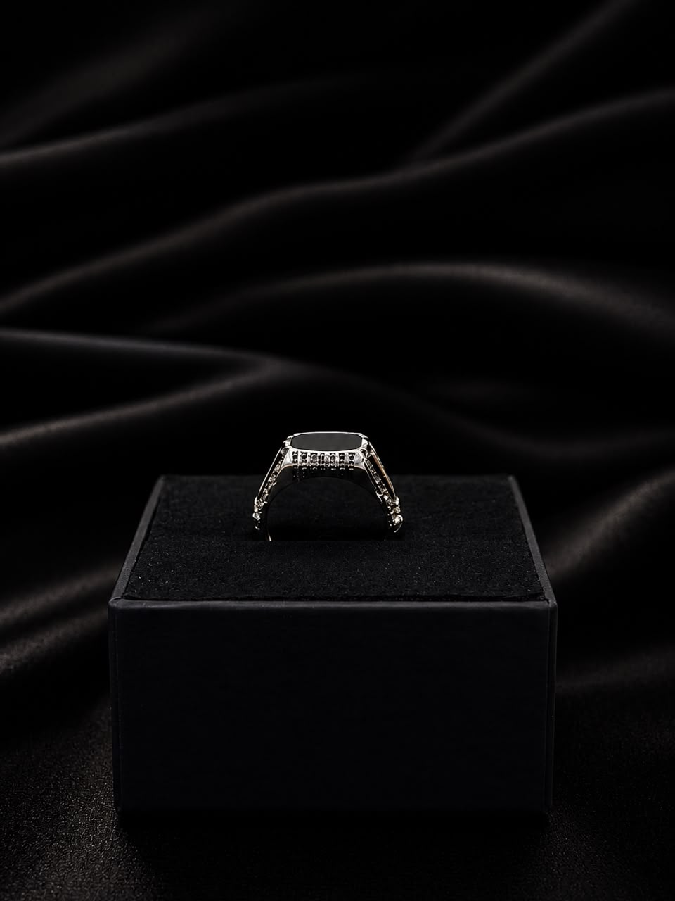 Obsidian Crest Black Stone Ring